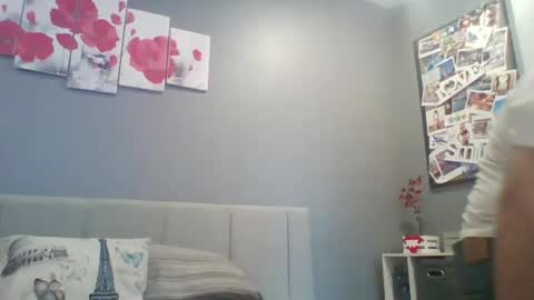 Snapshot of supernovarise chatting on February 4, 6:27 pm supernovarise online show from February 4, 6:27 pm