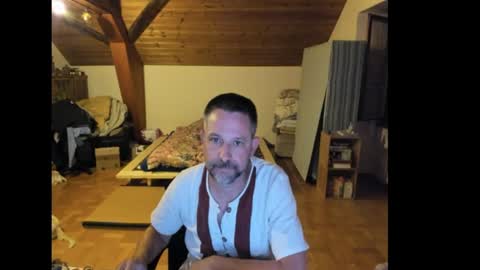 supersquirrel81 online show from July 20, 9:16 pm