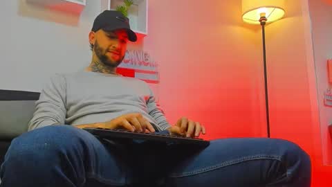 supreme_alpha_ online show from November 16, 4:58 am