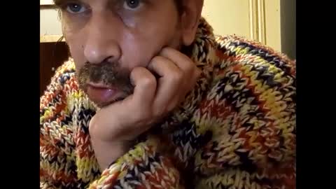 Snapshot of sweaterboy666 chatting on March 12, 4:19 am sweaterboy666 online show from March 12, 4:19 am