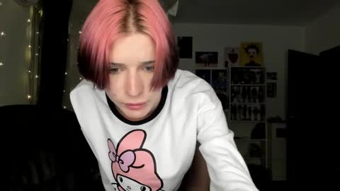 kira online show from January 10, 8:00 pm