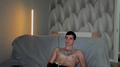 sweet_smith8 online show from November 10, 6:46 pm