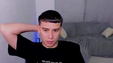 Lian online show from March 7, 2:46 am