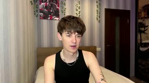 Sweety Dude online show from April 23, 3:58 pm