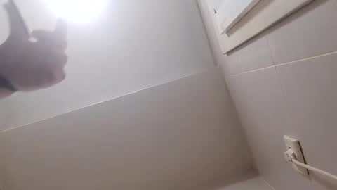 Snapshot of sweetywhity2 chatting on December 2, 7:58 pm Silvia online show from December 2, 7:58 pm