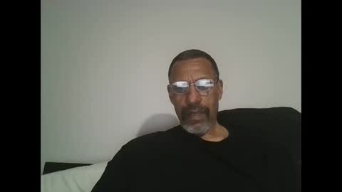 swimmerbod2495 online show from March 30, 2:56 am