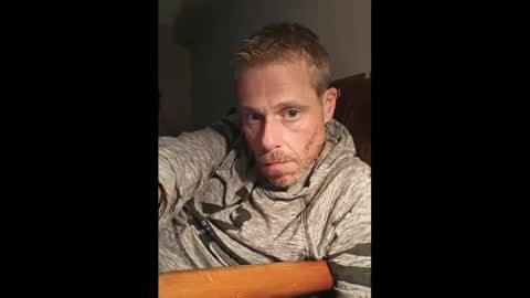 Snapshot of swontguy2025 chatting on December 10, 6:44 am swontguy2025 online show from December 10, 6:44 am