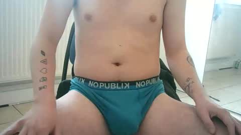 Snapshot of syhtam chatting on February 8, 12:50 pm syhtam online show from February 8, 12:50 pm