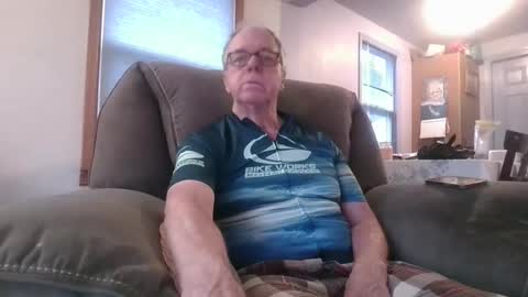 tacrunner66_ online show from December 20, 11:12 pm