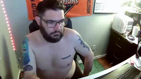 TaintNuzzler online show from October 3, 11:04 am