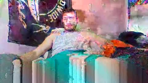 tallerandhandsomer online show from February 4, 10:32 am