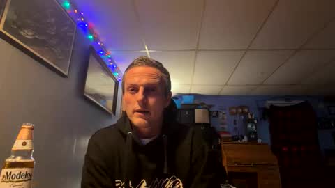 first stream was very fun grateful for every follow and super active chat online show from April 11, 9:57 am