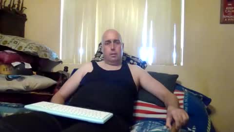 tallveteran1987 online show from April 12, 8:10 pm