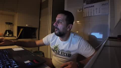 tarkan198 online show from January 8, 5:05 am