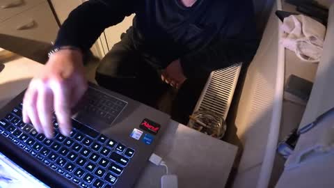 tarkan198 online show from March 7, 7:49 pm