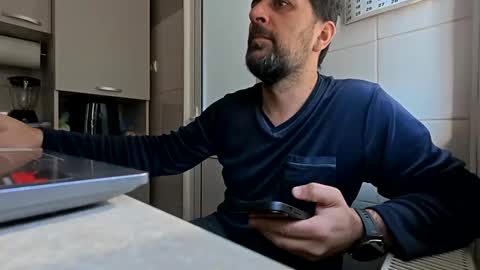 tarkan198 online show from February 24, 10:37 am