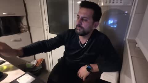 tarkan198 online show from March 3, 7:12 pm