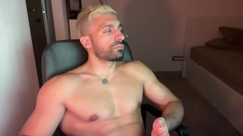 tarquit8 online show from September 10, 5:55 pm