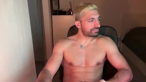 tarquit8 online show from September 19, 9:14 pm