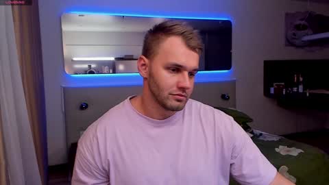 My shows 2100500 UTC3 online show from January 10, 10:36 pm