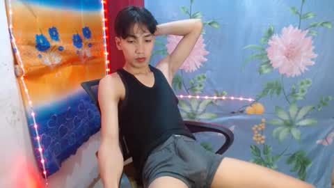Snapshot of tastylicious_kim chatting on December 12, 4:48 am Ask me online show from December 12, 4:48 am