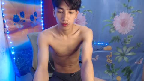 Snapshot of tastylicious_kim chatting on January 27, 2:20 am Ask me online show from January 27, 2:20 am