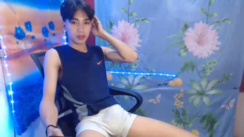 Snapshot of tastylicious_kim chatting on March 3, 1:28 am Ask me online show from March 3, 1:28 am