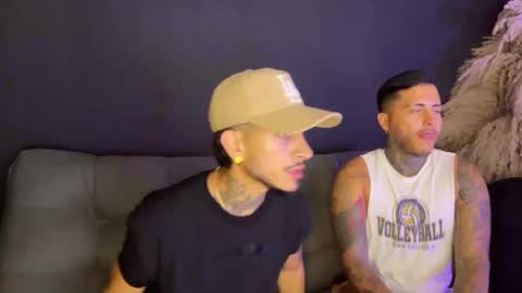 Snapshot of tattoguys_cums chatting on February 18, 8:05 am Jonathan  Juan online show from February 18, 8:05 am