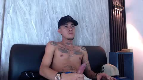 Tattoo online show from November 19, 7:14 pm