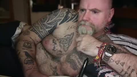 Tattooeddilf 01 online show from February 3, 2:53 am