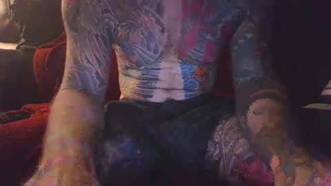 Snapshot of tattooguyatl chatting on December 17, 6:35 am tattooguyatl online show from December 17, 6:35 am