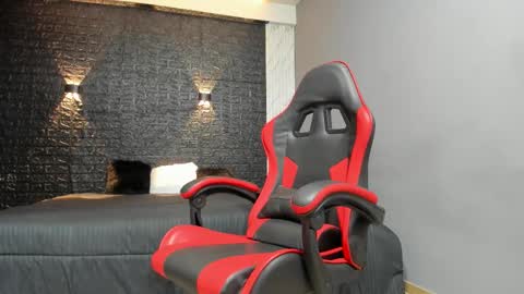 Snapshot of taurus_boy1 chatting on October 11, 11:47 am  T A U R U S  online show from October 11, 11:47 am