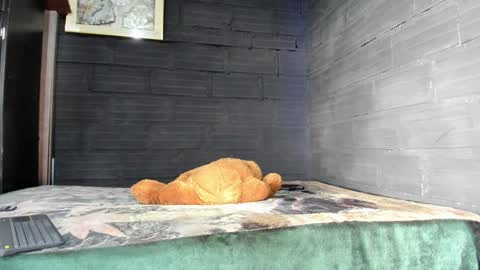 Snapshot of taurus_boy1 chatting on January 24, 9:47 pm  T A U R U S  online show from January 24, 9:47 pm