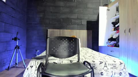 Snapshot of taurus_boy1 chatting on February 3, 2:36 am  T A U R U S  online show from February 3, 2:36 am