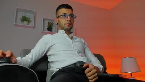 tayer_bennet online show from September 23, 3:17 am