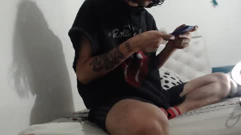 tayler online show from December 29, 9:50 am