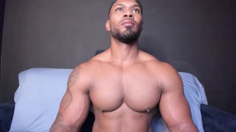 Snapshot of tayler_waka chatting on October 24, 9:49 pm Tyler online show from October 24, 9:49 pm