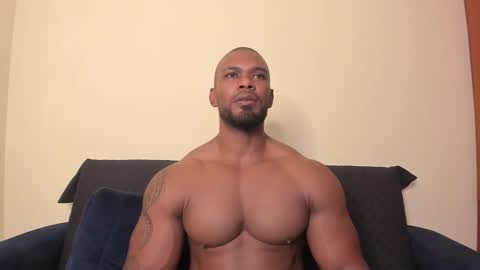 Snapshot of tayler_waka chatting on November 1, 1:31 am Tyler online show from November 1, 1:31 am