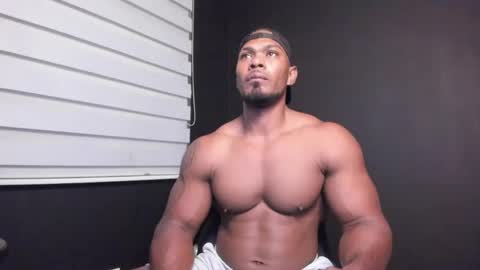 Snapshot of tayler_waka chatting on January 30, 11:55 pm Tyler online show from January 30, 11:55 pm