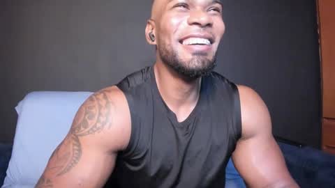 Snapshot of tayler_waka chatting on October 16, 11:57 pm Tyler online show from October 16, 11:57 pm