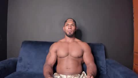 Snapshot of tayler_waka chatting on September 29, 10:27 pm Tyler online show from September 29, 10:27 pm