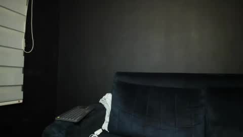 Snapshot of tayler_waka chatting on March 4, 1:34 am Tyler online show from March 4, 1:34 am