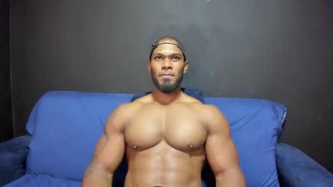 Snapshot of tayler_waka chatting on October 7, 10:25 pm Tyler online show from October 7, 10:25 pm