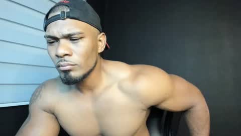 Snapshot of tayler_waka chatting on February 5, 12:53 am Tyler online show from February 5, 12:53 am