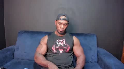 Snapshot of tayler_waka chatting on September 27, 12:30 am Tyler online show from September 27, 12:30 am