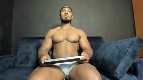 Snapshot of tayler_waka chatting on February 23, 1:53 am Tyler online show from February 23, 1:53 am