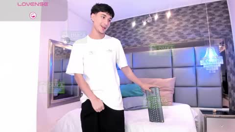 taylor_brooks_ online show from May 2, 7:27 pm