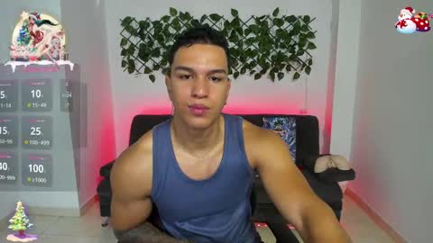 Snapshot of taylor_johnn chatting on December 20, 2:05 pm Penagos zz    online show from December 20, 2:05 pm