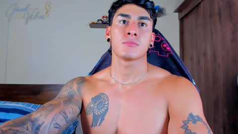 taylor_mclane1 online show from February 11, 6:02 pm