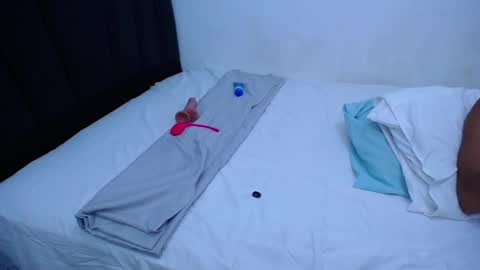 Tayron online show from February 27, 4:21 pm